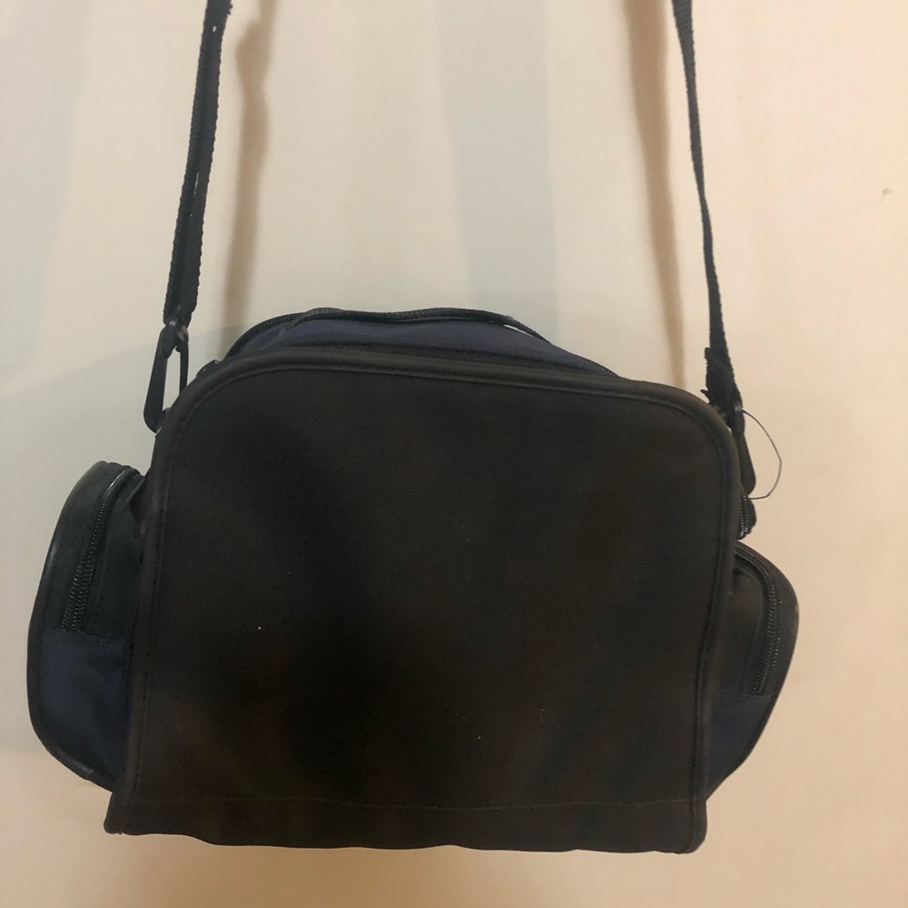 TARGUS Camera/Video Case - Picture 2 of 4